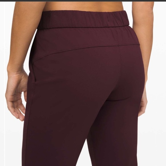Lululemon On the Fly Pants | 10 - Picture 6 of 11